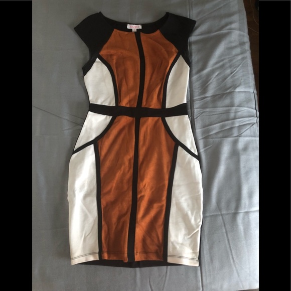 Color Block Dress - Picture 2 of 3